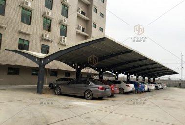 鋼結(jié)構(gòu)汽車停車棚